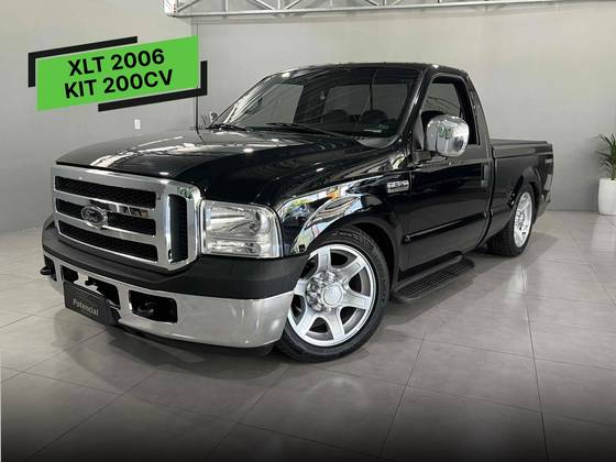 FORD F-250 4.2 XLT 4X2 CS TURBO INTERCOOLER DIESEL 2P MANUAL FORD F-250 4.2 XLT 4X2 CS TURBO INTERCOOLER DIESEL 2P MANUAL